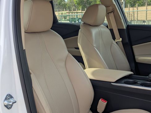 Certified 2025 Acura TLX w/Technology Package image 28