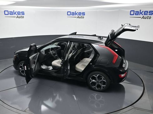Certified 2023 Kia Niro EX Touring FWD image 58