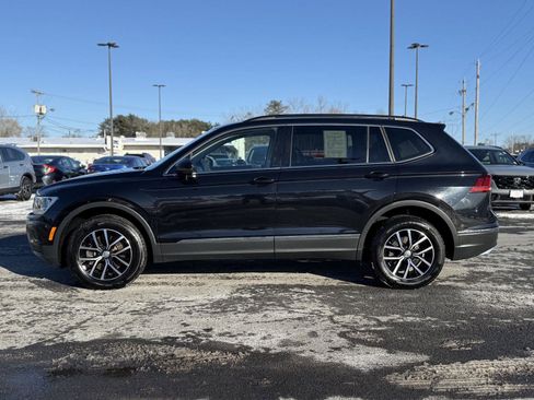 Used 2021 Volkswagen Tiguan S image 8