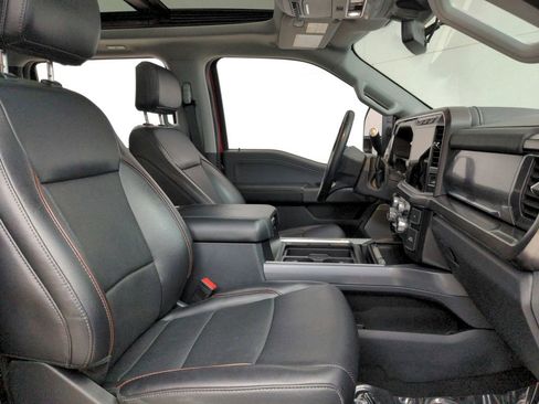 Used 2024 Ford F350 Lariat w/ Sport Appearance Package AWD/4WD image 31