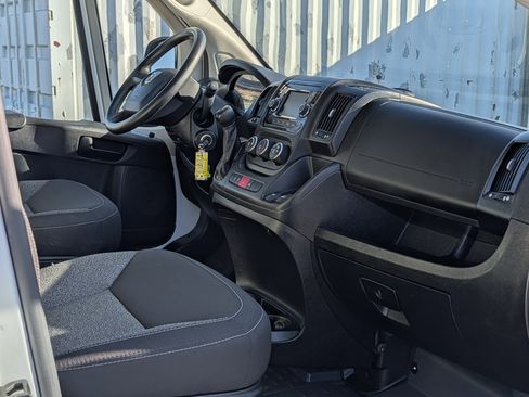 Used 2021 RAM ProMaster 2500 w/ Convenience Group FWD image 14