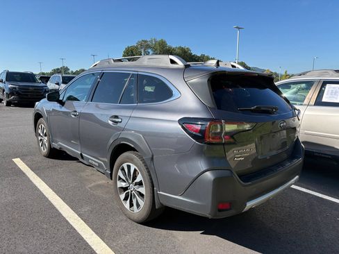 Certified 2023 Subaru Outback Touring XT AWD/4WD image 4