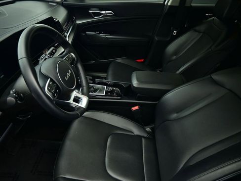 Certified 2023 Kia Sportage EX image 22