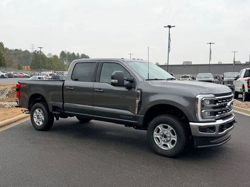 New 2026 Ford F250 XLT w/ XLT Premium Package AWD/4WD image 12