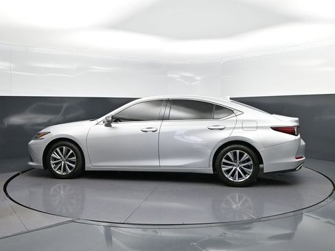 Used 2021 Lexus ES 350 w/ Premium Package image 4