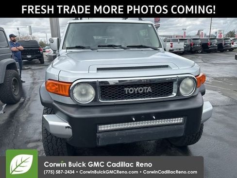 Used 2007 Toyota FJ Cruiser 4WD image 1