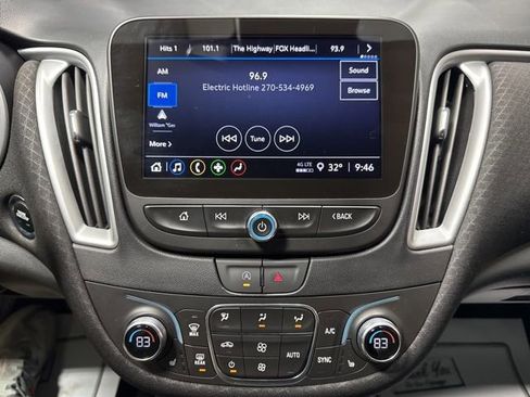 Used 2024 Chevrolet Malibu LT image 12