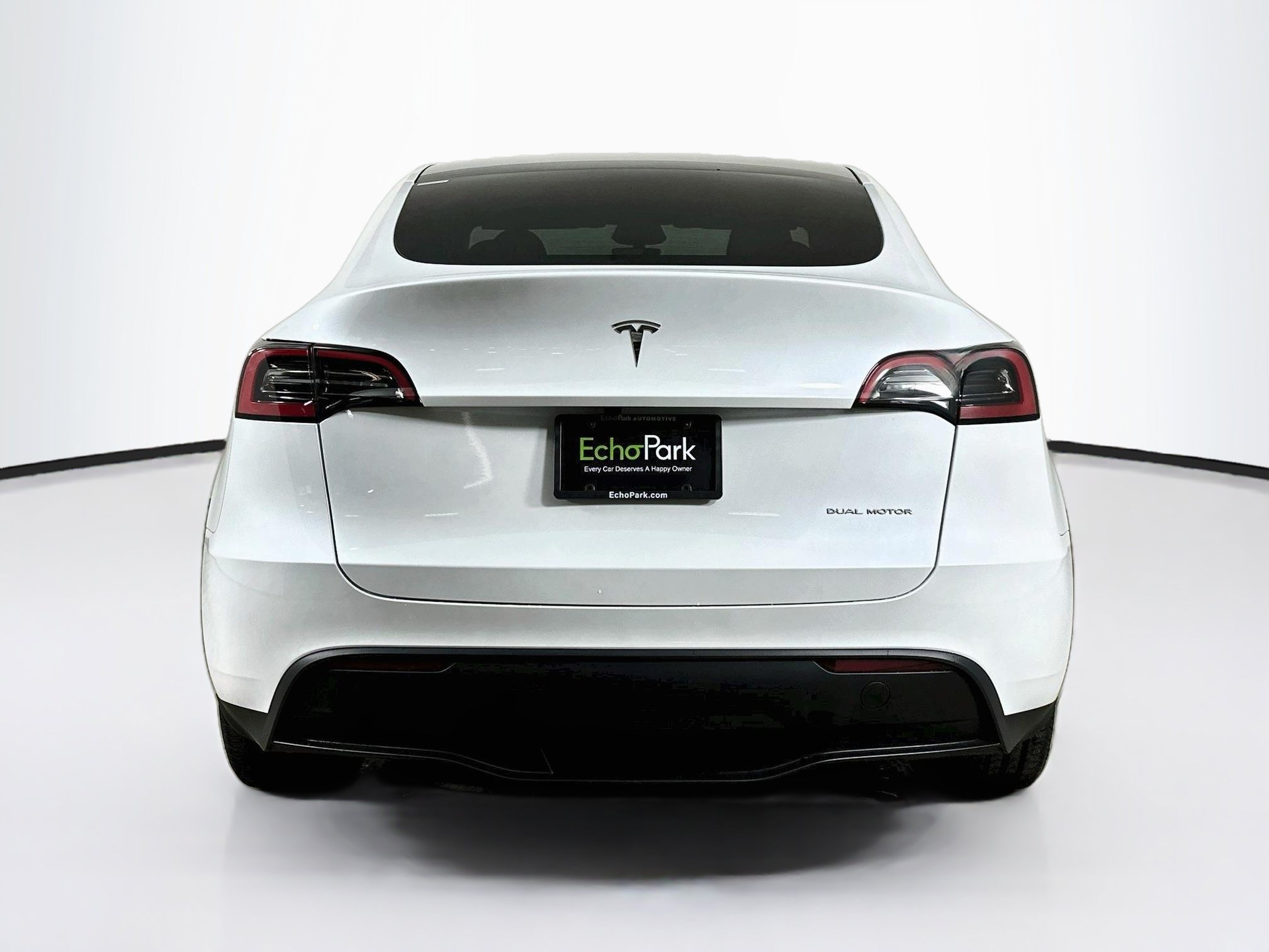 Used 2024 Tesla Model Y Long Range AWD/4WD image 7
