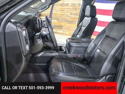 Used 2022 GMC Sierra 2500 Denali w/ Denali Black Diamond Edition image 9