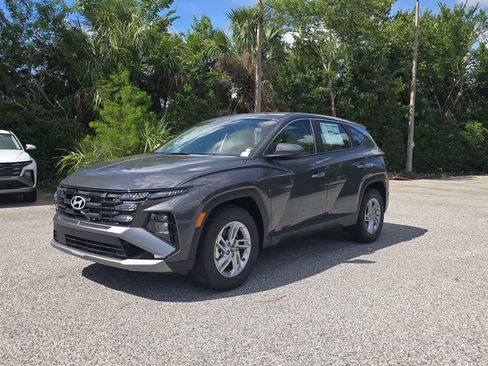 New 2026 Hyundai Tucson SE FWD image 2