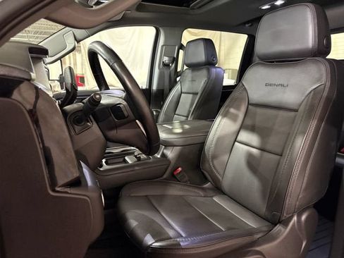 Used 2025 GMC Sierra 3500 Denali w/ Denali Reserve Package AWD/4WD image 11