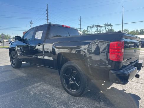 Used 2017 Chevrolet Silverado 1500 W/T w/ Black Out Edition RWD image 5