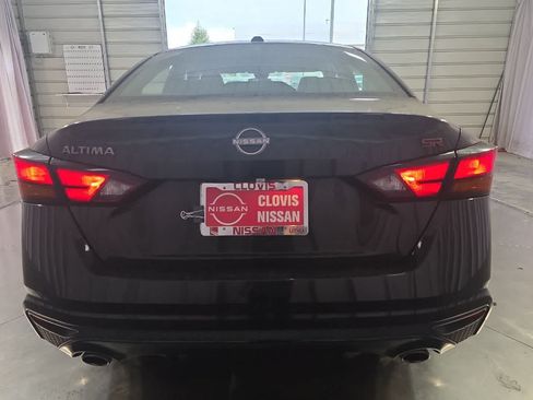 Used 2024 Nissan Altima 2.5 SR FWD image 8