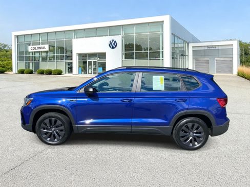 Used 2022 Volkswagen Taos S AWD/4WD image 2