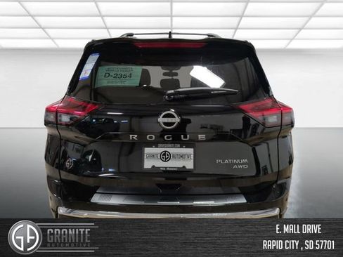 New 2026 Nissan Rogue Platinum w/ Platinum Premium Package AWD/4WD image 4