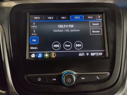Used 2019 Chevrolet Equinox LT FWD image 25