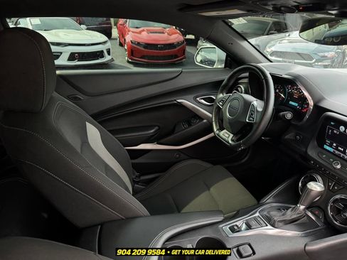 Used 2018 Chevrolet Camaro SS RWD image 34
