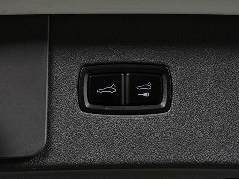 Certified 2019 Porsche Cayenne S AWD/4WD image 34