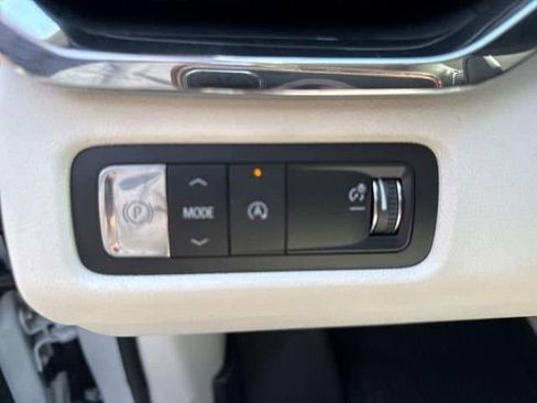 New 2026 GMC Acadia Denali w/ Super Cruise Package FWD image 9