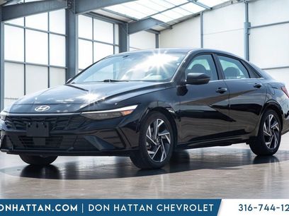 Used 2025 Hyundai Elantra Limited
