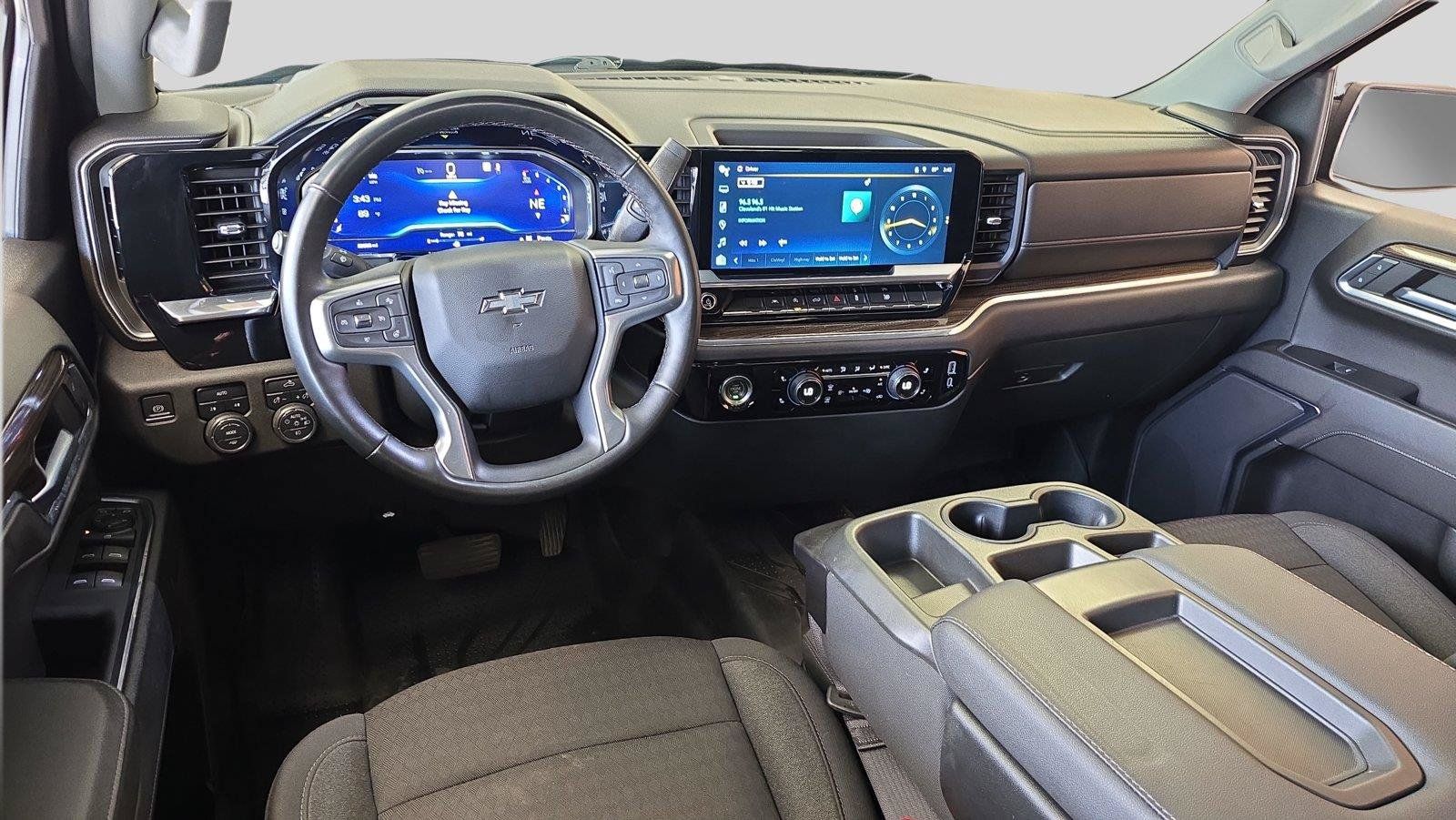 Used 2023 Chevrolet Silverado 1500 RST w/ Redline Edition AWD/4WD image 19