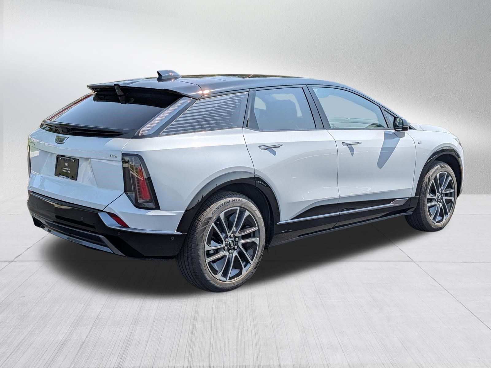 Used 2027 Cadillac Optiq Sport w/ LPO, Floor Liner Package AWD/4WD image 6