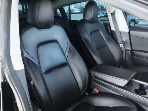 Used 2023 Tesla Model 3 Standard Range image 35