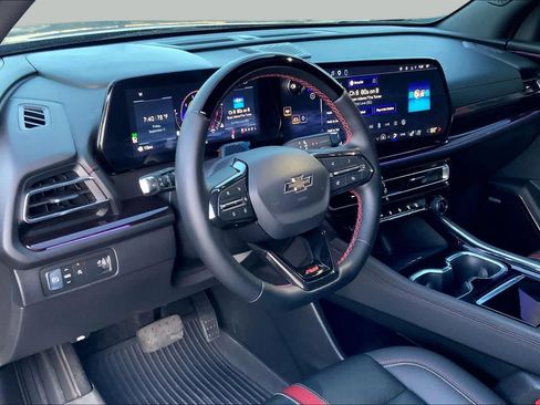 Used 2026 Chevrolet Traverse RS w/ LPO, Floor Liner Package FWD image 17