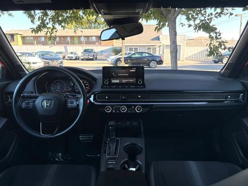 Used 2023 Honda Civic Sport image 22