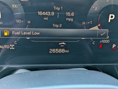 Used 2025 GMC Yukon Denali AWD/4WD image 26