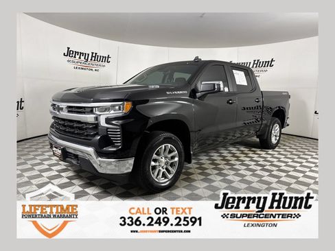 Used 2025 Chevrolet Silverado 1500 LT AWD/4WD image 1