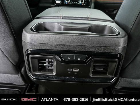 Used 2024 GMC Sierra 1500 AT4 w/ Technology Package image 19