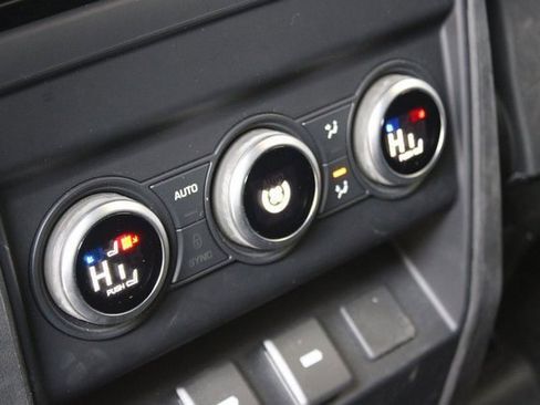 Used 2023 Land Rover Defender 110 S image 20