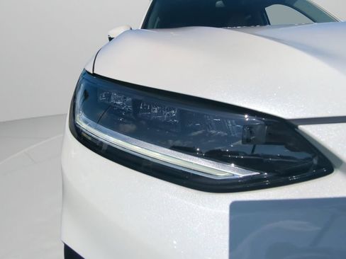 New 2026 Honda HR-V LX image 9