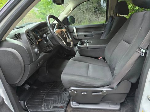 Used 2013 Chevrolet Silverado 1500 LT AWD/4WD image 21