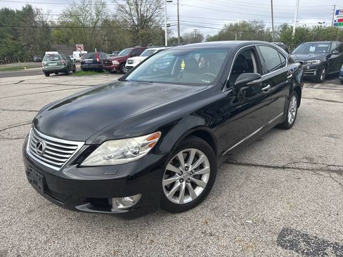 Used 2011 Lexus LS 460 AWD w/ Comfort Pkg image 3