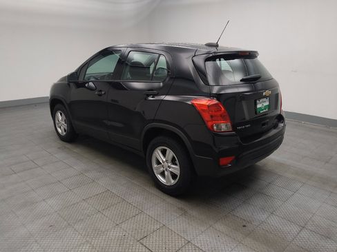 Used 2021 Chevrolet Trax LS AWD/4WD image 3