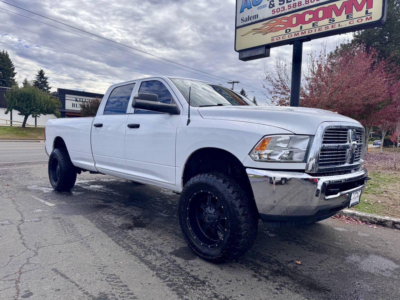 Used 2014 RAM 2500 Tradesman w/ Chrome Appearance Group AWD/4WD image 6