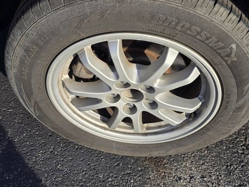 Used 2021 Toyota Corolla LE image 24