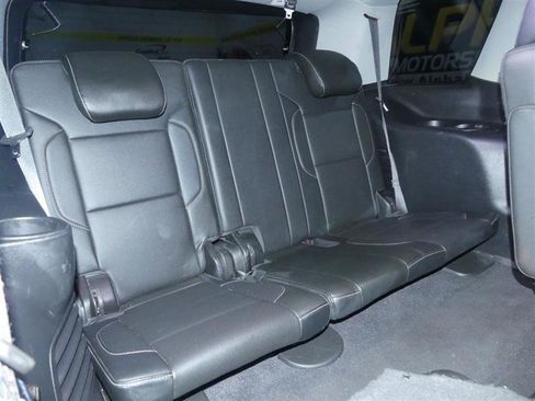 Used 2020 GMC Yukon SLT AWD/4WD image 8