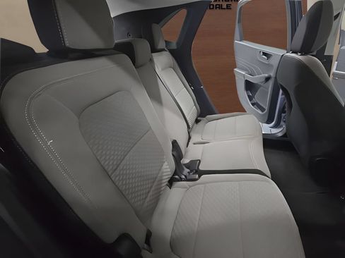 Used 2022 Ford Escape SE w/ Cold Weather Package FWD image 23