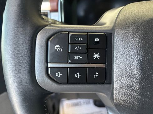 Used 2023 Ford F150 Lariat AWD/4WD image 10