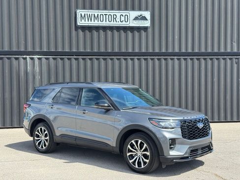 Used 2026 Ford Explorer ST-Line AWD/4WD image 1