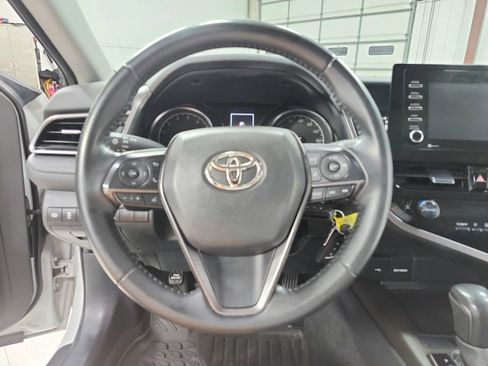Used 2023 Toyota Camry SE FWD image 22