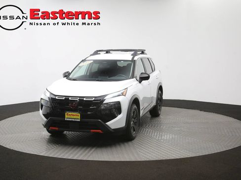 Used 2025 Nissan Rogue SV AWD/4WD image 52