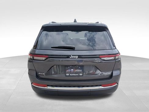 Used 2025 Jeep Grand Cherokee Laredo X w/ Luxury Tech Group I AWD/4WD image 15
