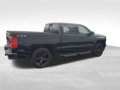 Used 2018 Chevrolet Silverado 1500 LTZ Z71 w/ Redline Edition image 4