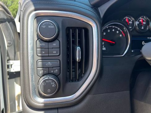 Used 2020 Chevrolet Silverado 1500 LT w/ Texas Edition AWD/4WD image 26