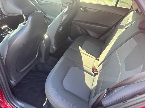 Certified 2025 Kia Niro LX FWD image 16