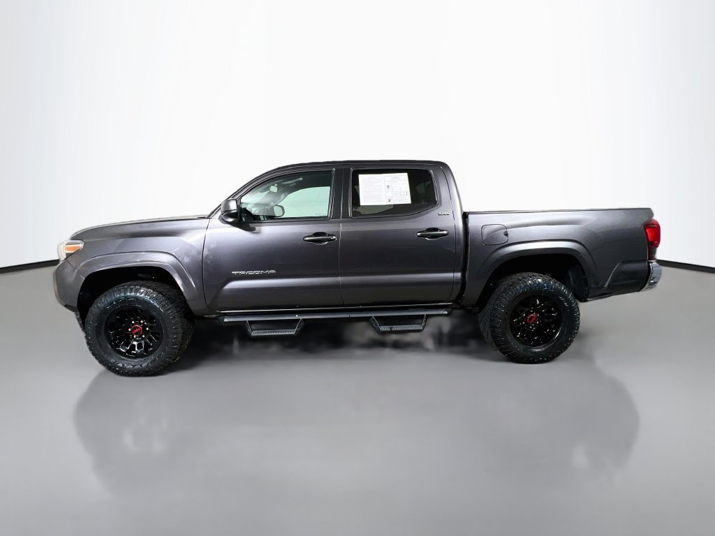 Used 2023 Toyota Tacoma SR5 RWD image 6